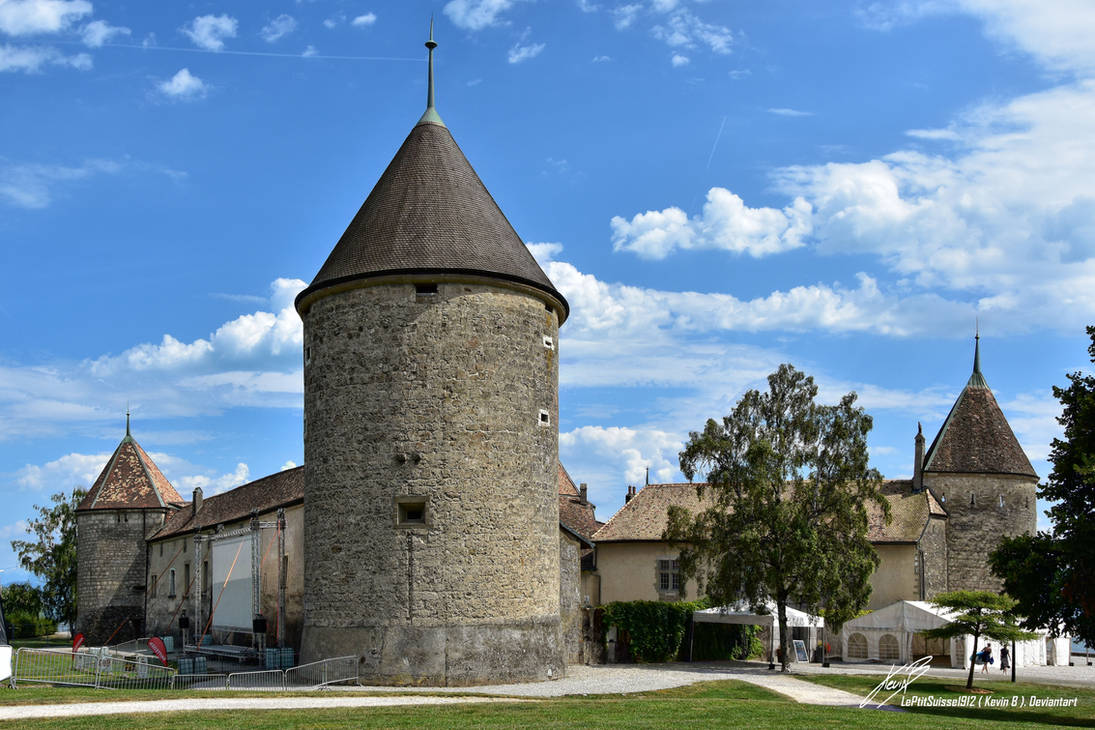 Chateau de Rolle by LePtitSuisse1912 on DeviantArt