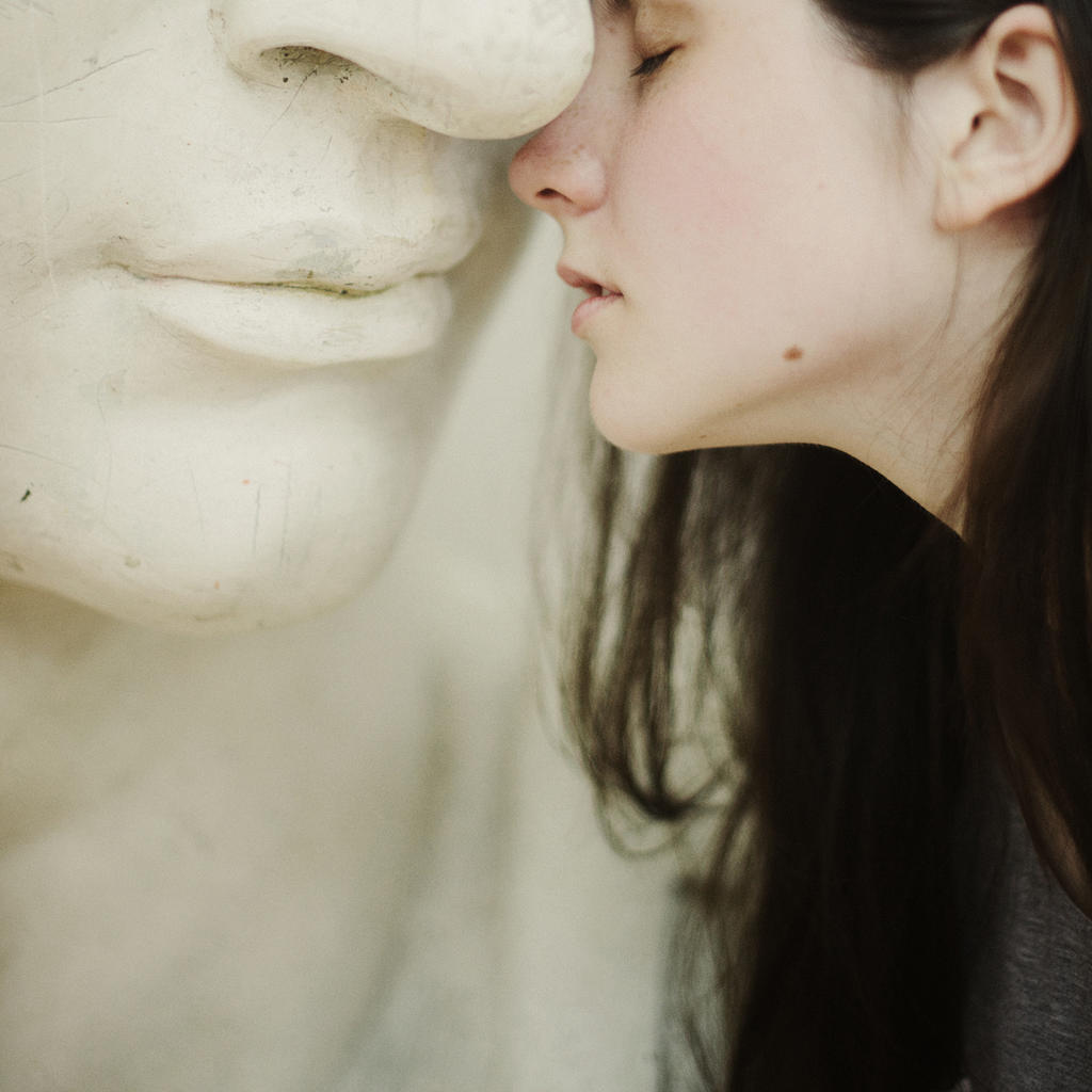 sculpted head by avroragum