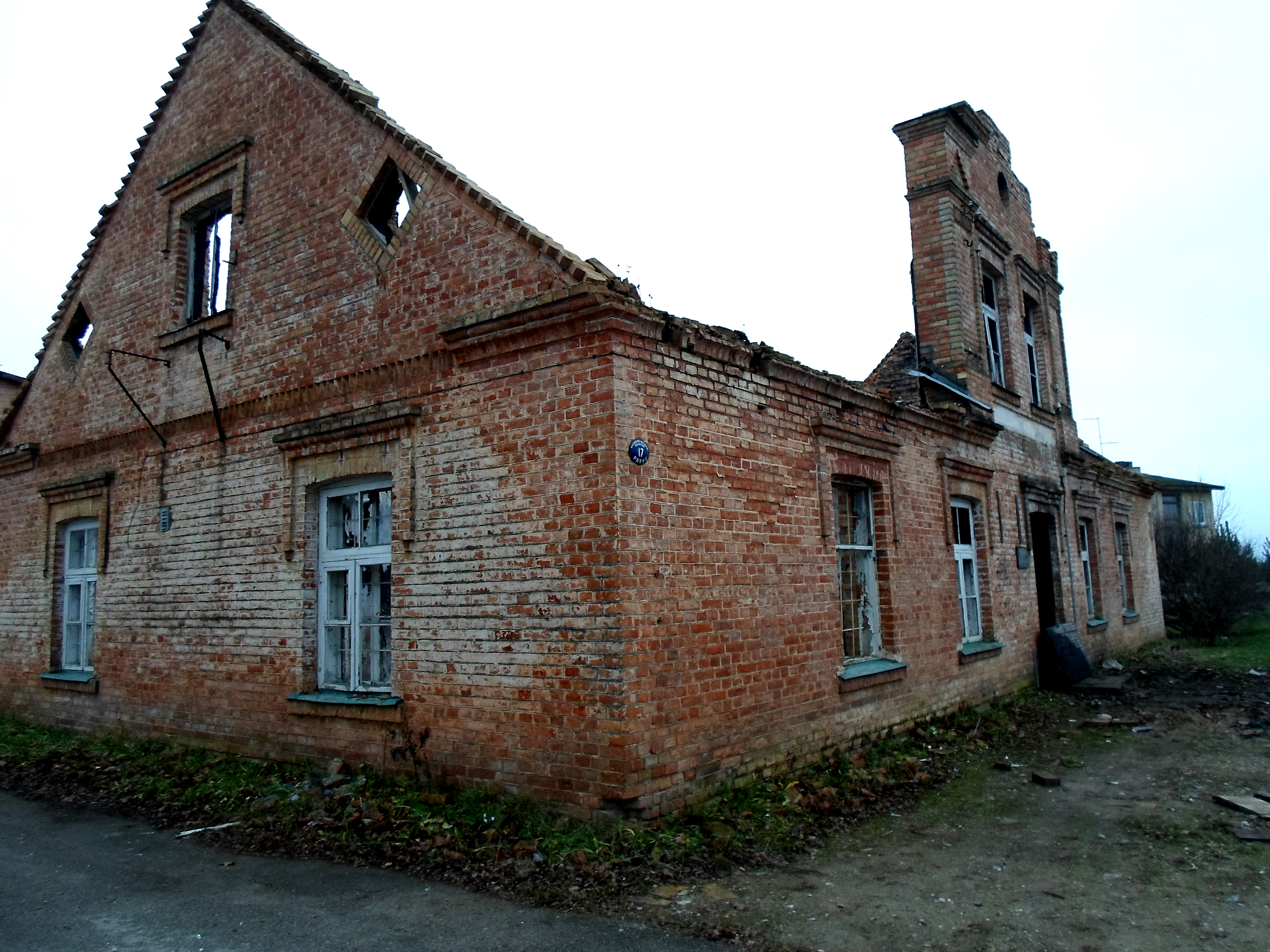 Burnt house in Haademeeste 2