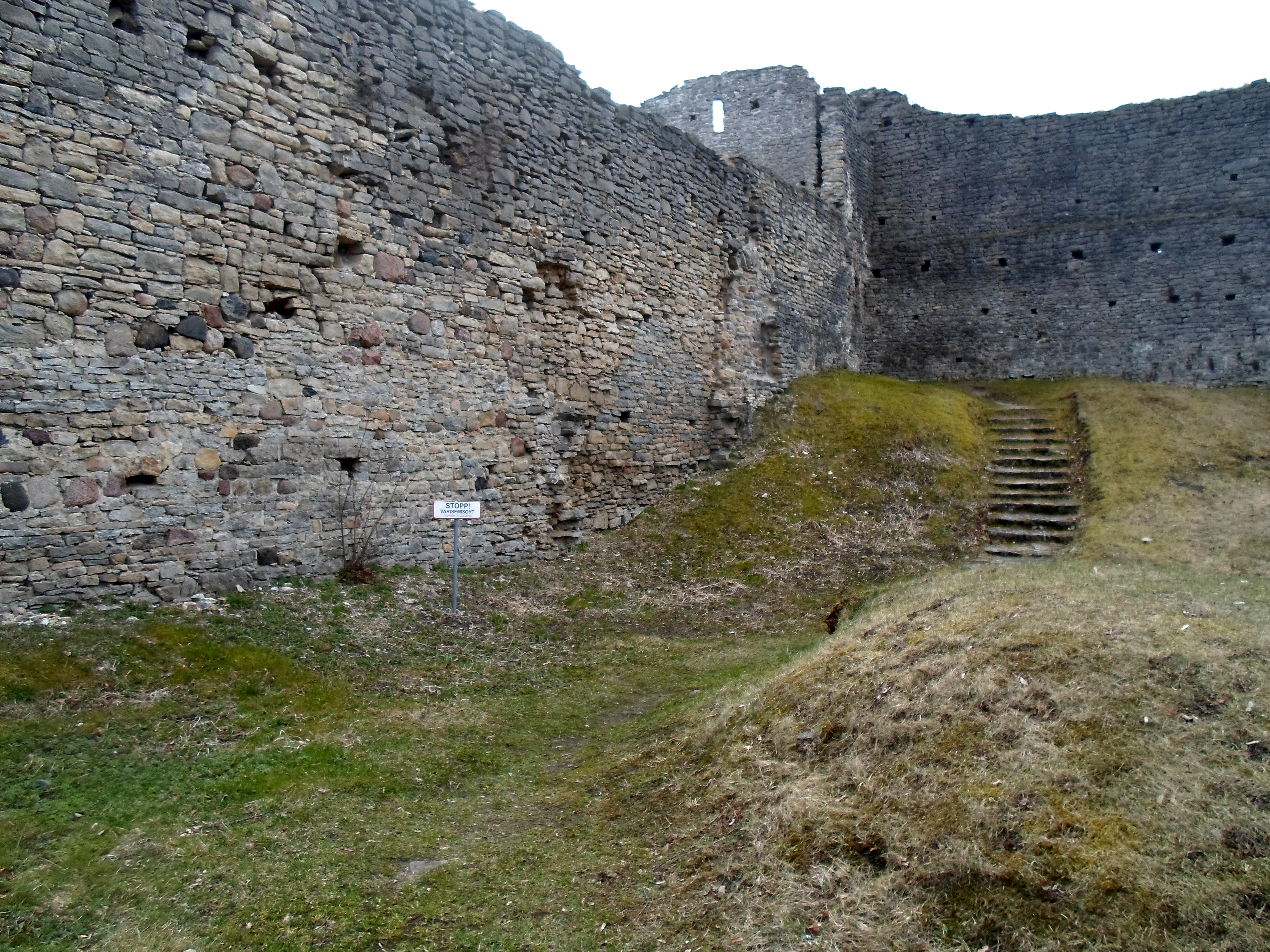 Haapsalu Bishops Castle 33