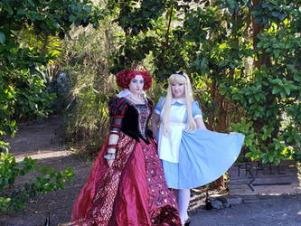 Red Queen and Alice