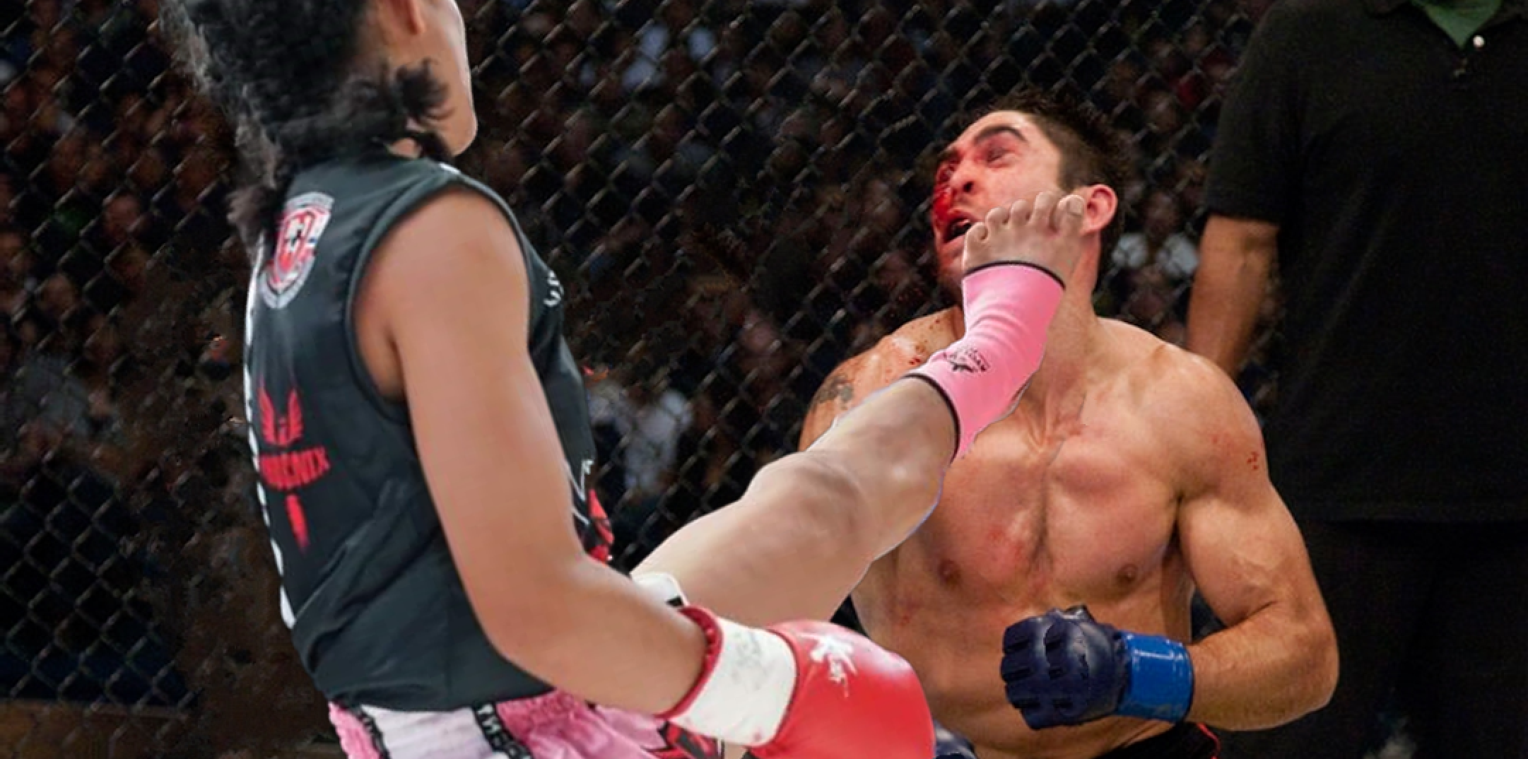 Kick To Face Kick to face KO by bootlegr on DeviantArt