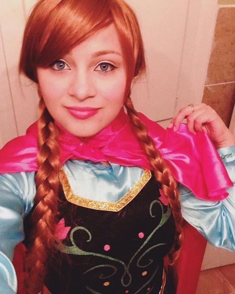 Anna cosplay by xjuanitalove35 on DeviantArt