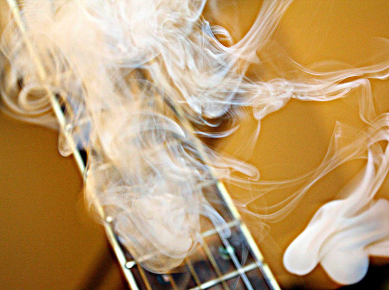 Smoke Against Guitar