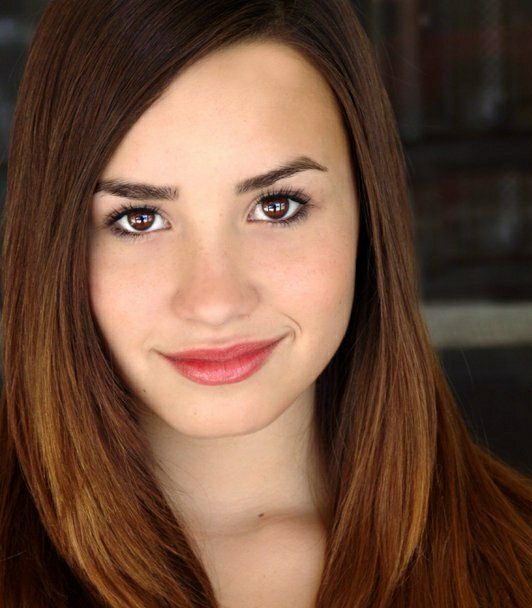 Young Demi Lovato By Marielenazimbron On Deviantart