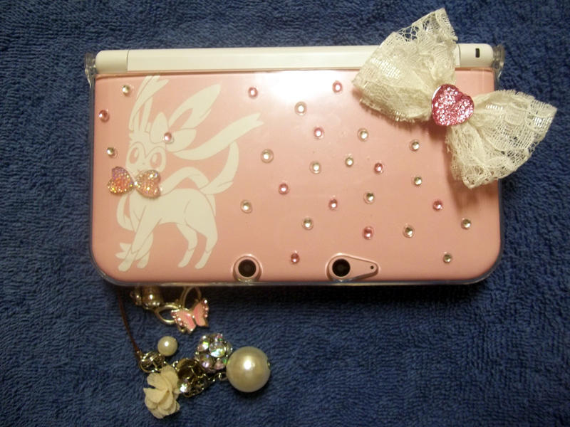 Pokemon Sylveon 3DS XL Case