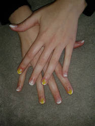 Yellow striped nails