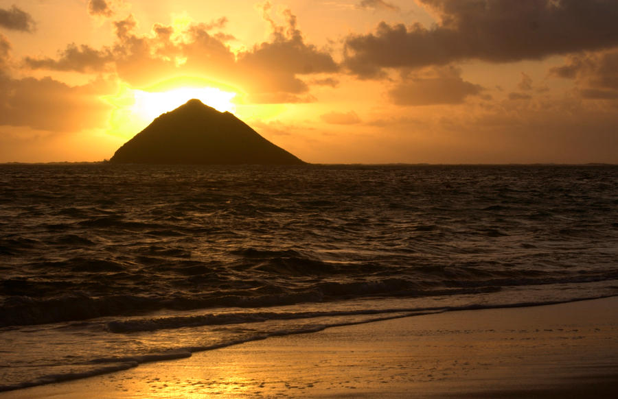 Mokulea Sunrise