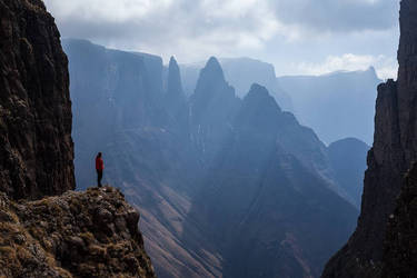 Mnweni Pinnacles  by carlosthe