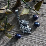 Frog necklace, Sterling silver by BDSart