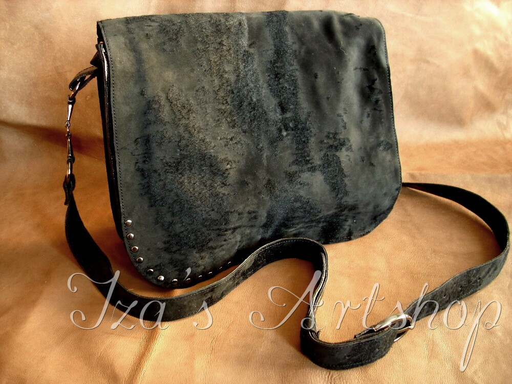 Black elegant messenger bag with delicate fur