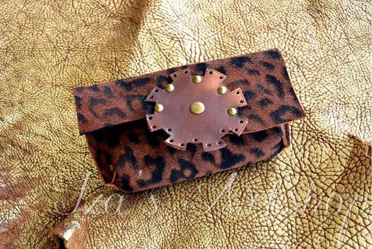 Spotted Small Leather Pouch with a Gear