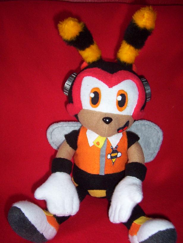 CHARMY THE BEE PLUSH 2