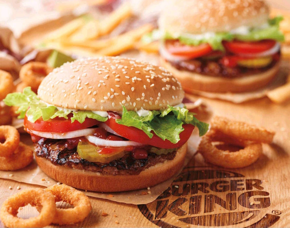 Гамбургер бургер кинг. Бургер Кинг бургеры. Бургер из бургер Кинг. Король бургеров бургер Кинг.