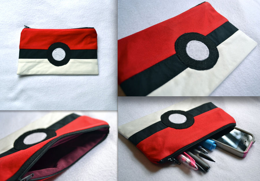 Pokeball Zipper Pouch