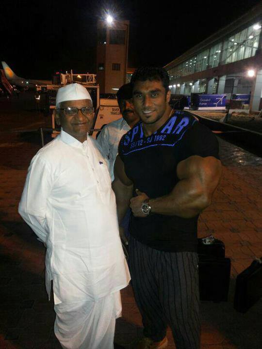 Musclemorphed Desi Hunk5