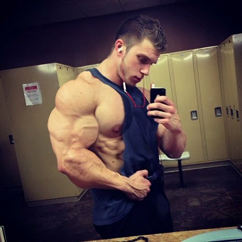 Musclemorphed Selfie Hunk20