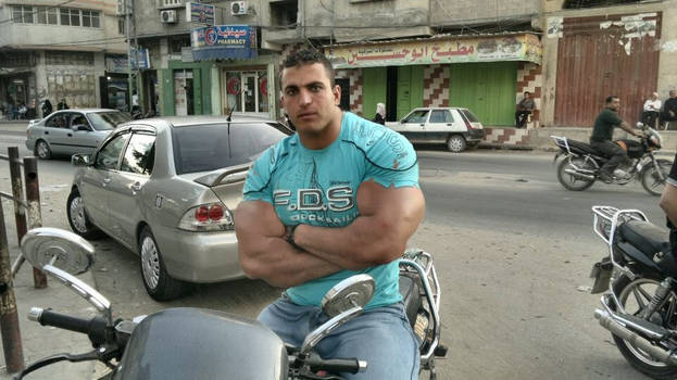 Musclemorphed Arab Hunk (55a)