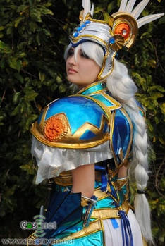 Lenneth Valkyrie Cosplay IV