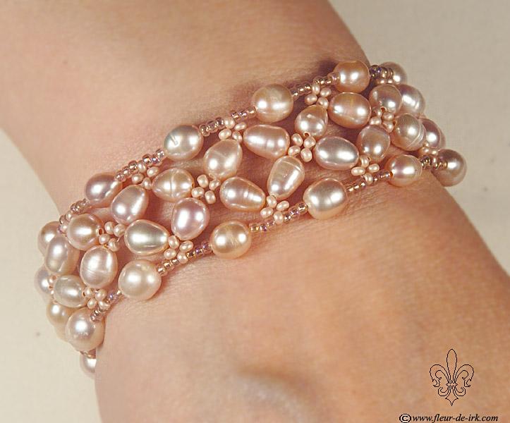 Pink pearl bracelet B271