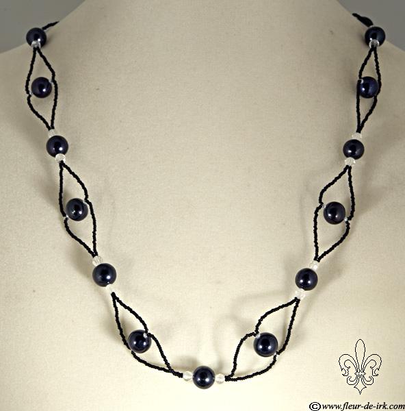 Essential black necklace N1289