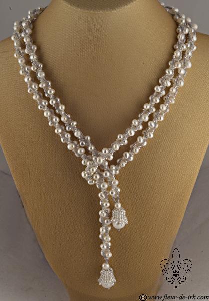 White pearl lariat with bells N1314