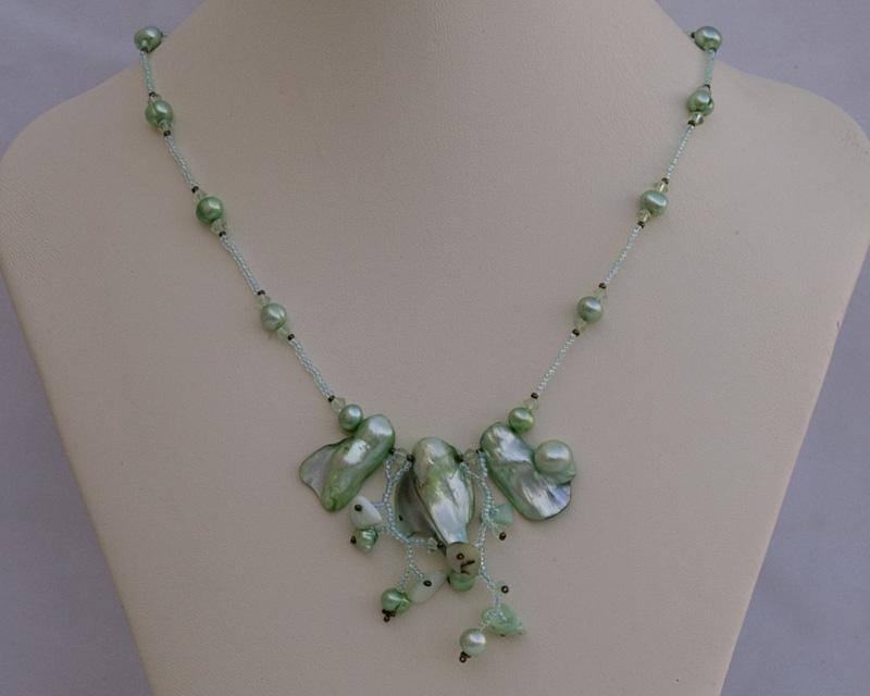 Wild orchid necklace, mint green N1361