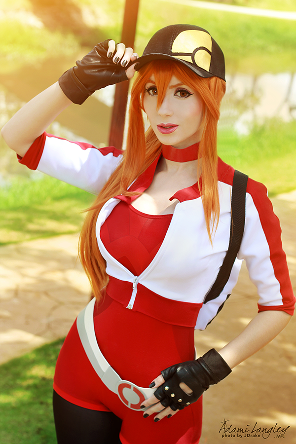 Pokemon Go Trainer cosplay