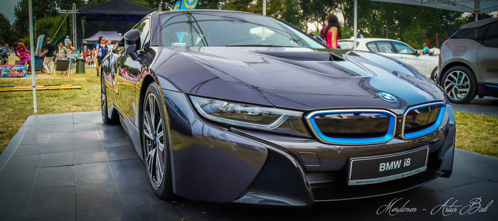 BMW i8