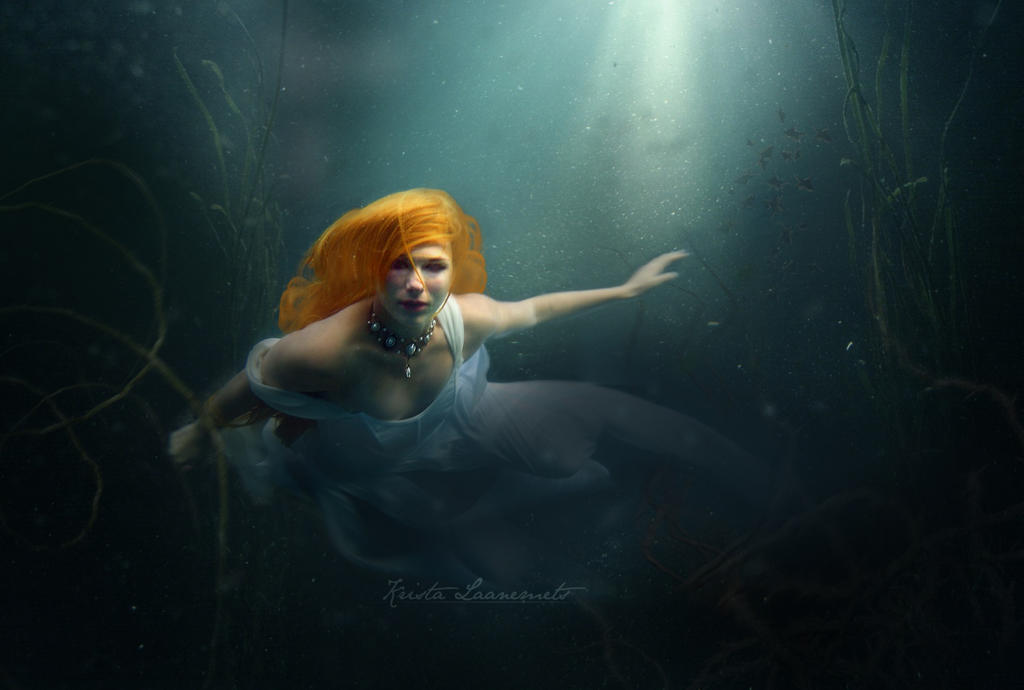 Mermaid by daChelissius
