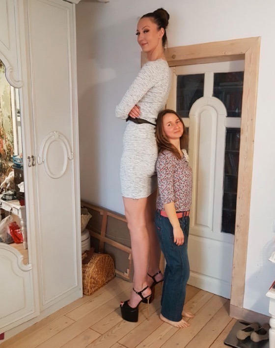 6 9 Ekaterina Lisina on super high heels towering by zoilistbrian on