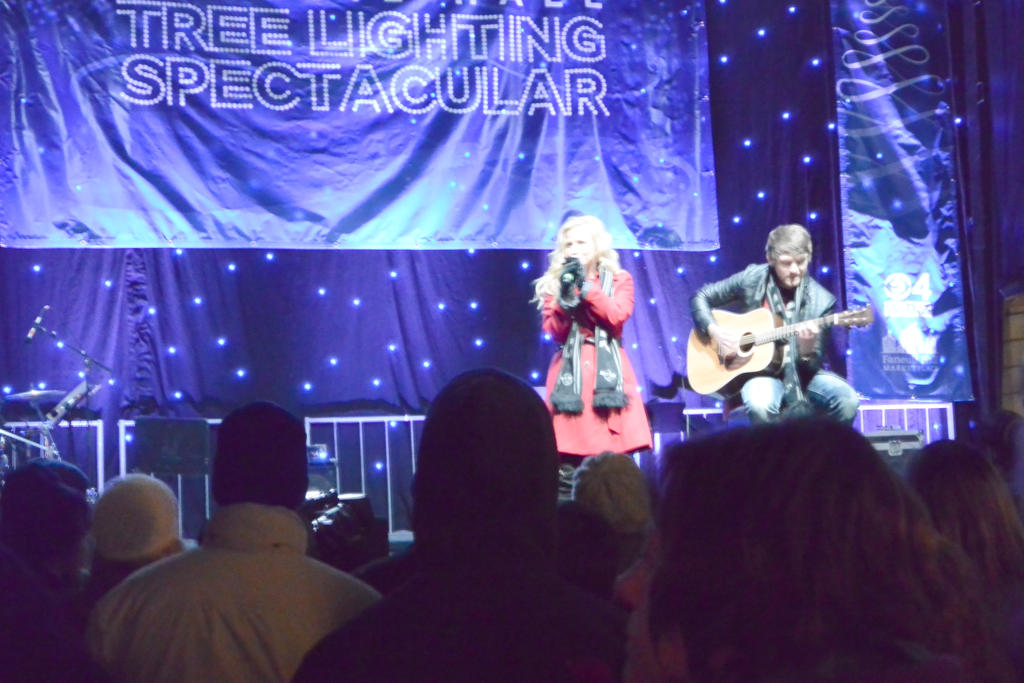 Boston's Faneuil Hall TreeLighting,XMas Unplugged