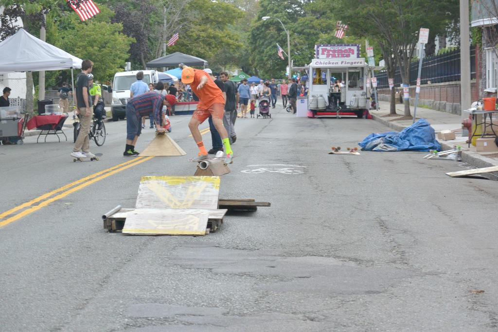 Summer Days Street Fair, Skateboarder Balance