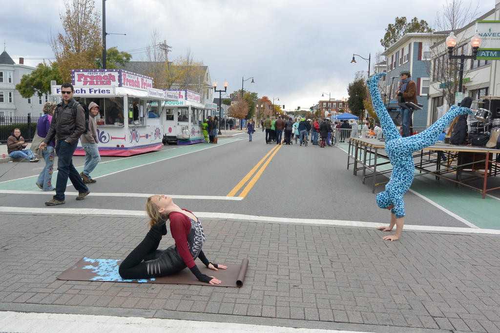 015 Monster Mash,Mashing Contortionist/Handstand by Miss-Tbones on ...