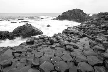 Giant's Causeway Rock Patterns/Churning Water, IR2