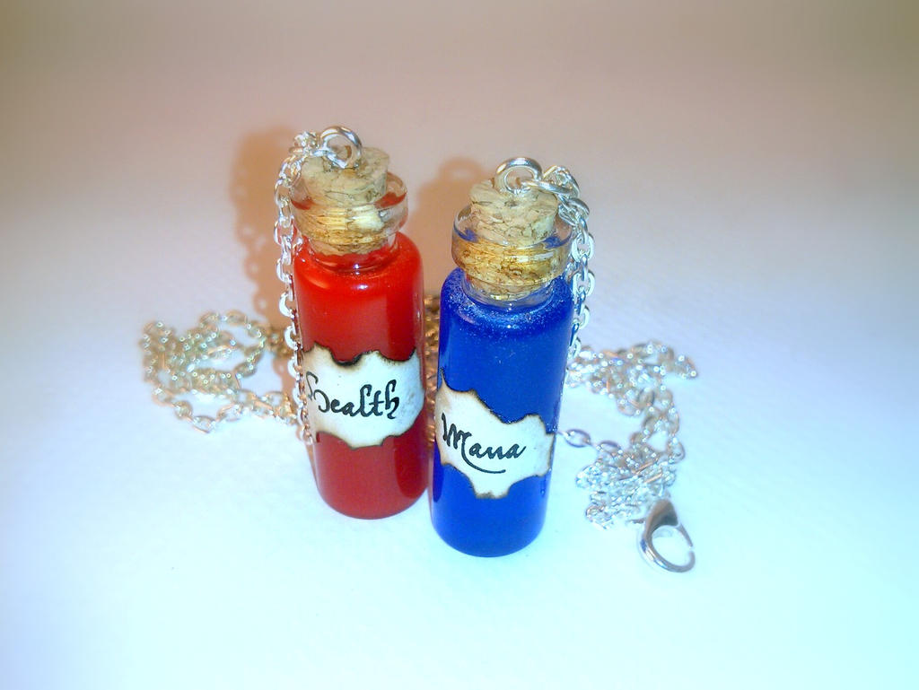 Health and Mana Potion Vial Necklaces 2ml