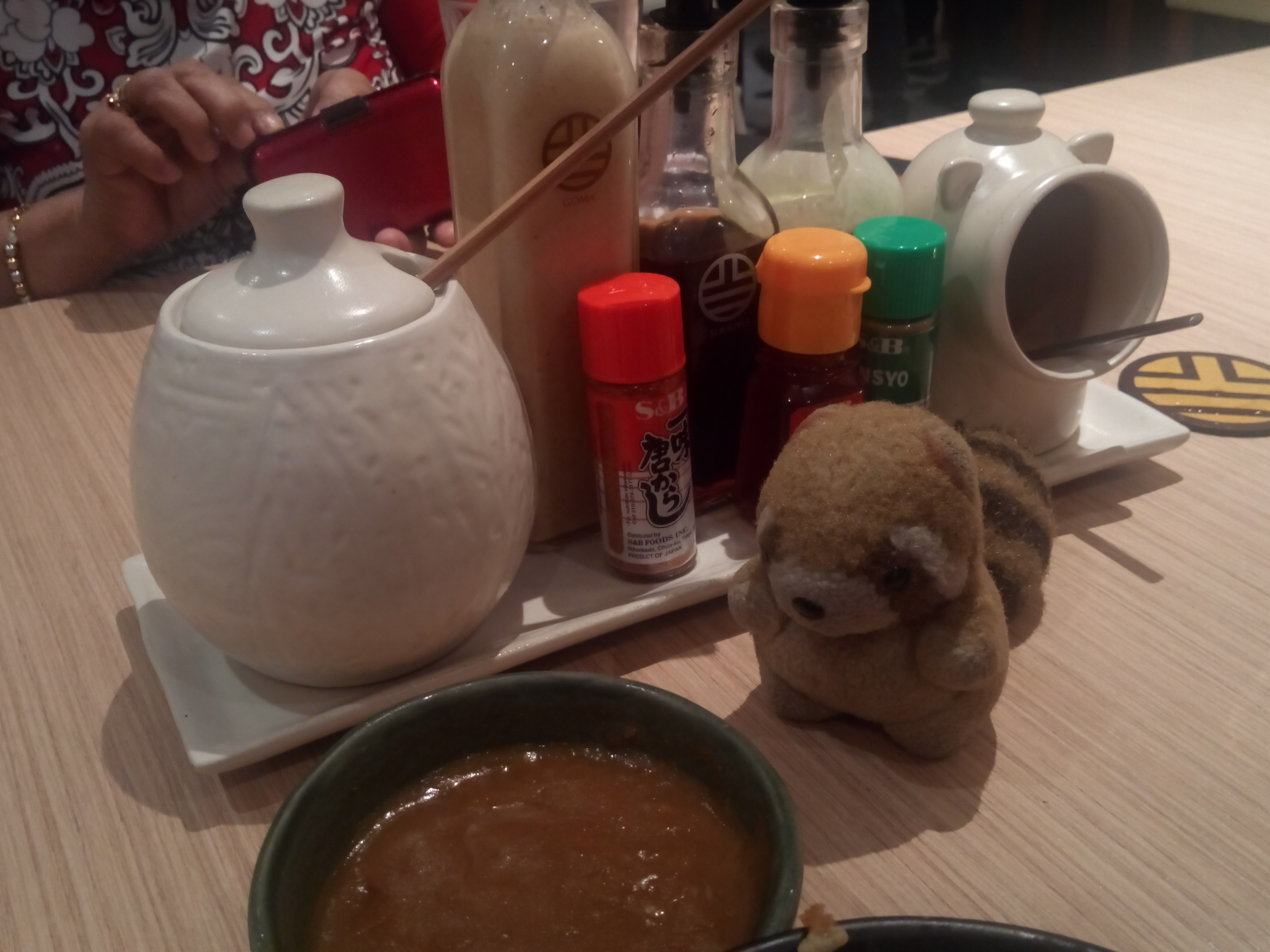 Rocky And The Curry Sauce