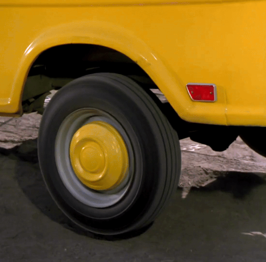 The mighty Wonder Woman lifting a van