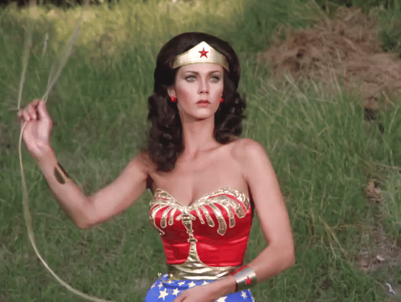 Wonder Woman wielding the Lasso of Truth