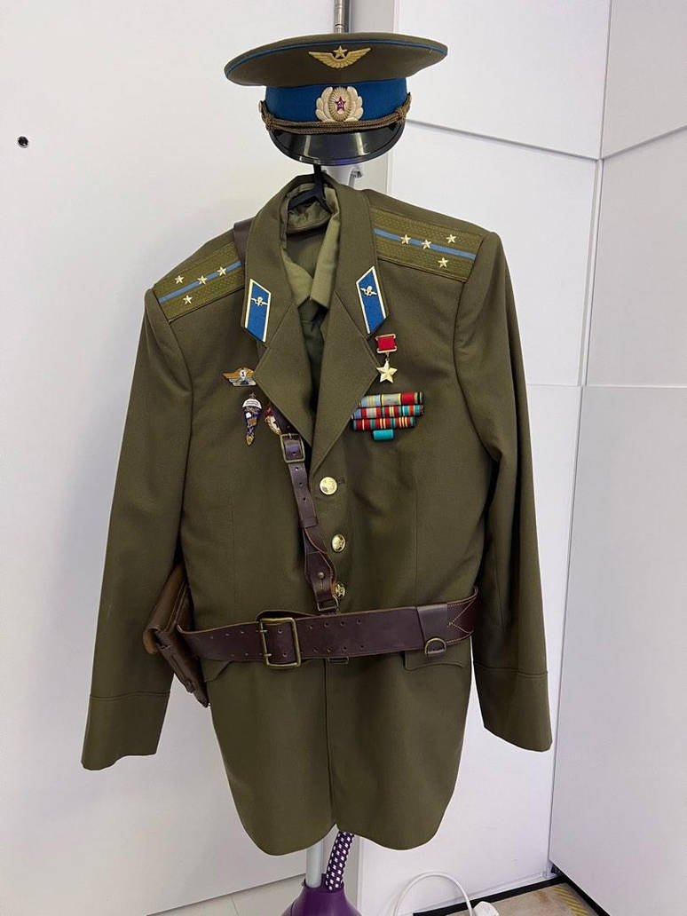 Soviet VDV Captain-Lieutenant Uniform by UniformEnjoyer on DeviantArt