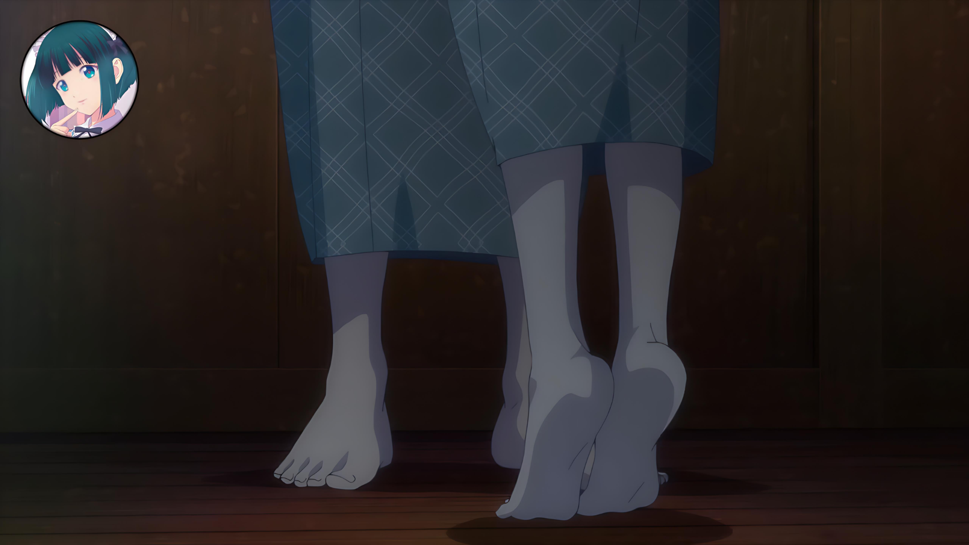 Shiragiku Ono Feet - On tiptoe