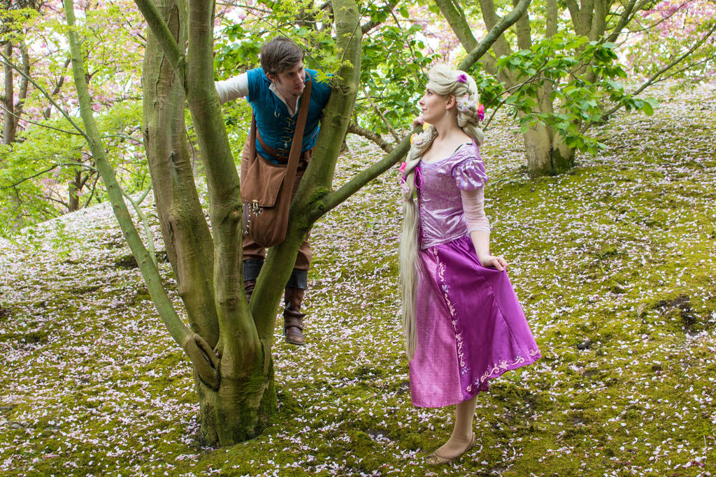 Rapunzel and Flynn Rider by sakykeuh on DeviantArt