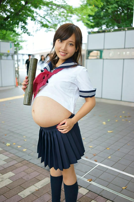 Японка забеременела. Беременные японские девочки. Японские девушки беременные.