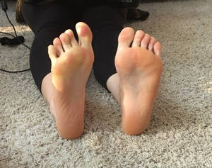 Fianc feet 3