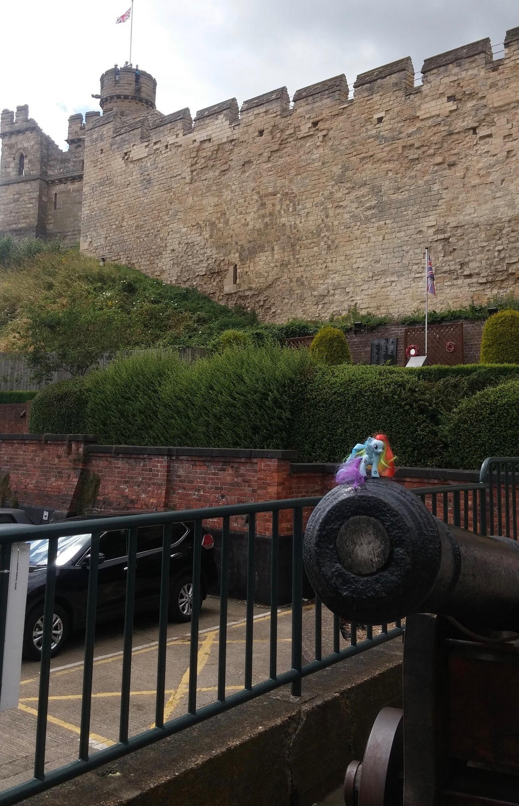 Rainbow Dash @ Lincoln Castle