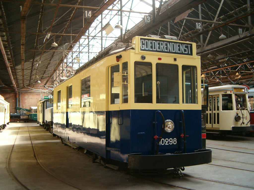 Freight tram 10298 by kanyiko on DeviantArt