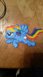 Rainbow dash perler