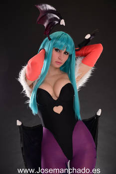 Morrigan cosplay from Darkstalkers