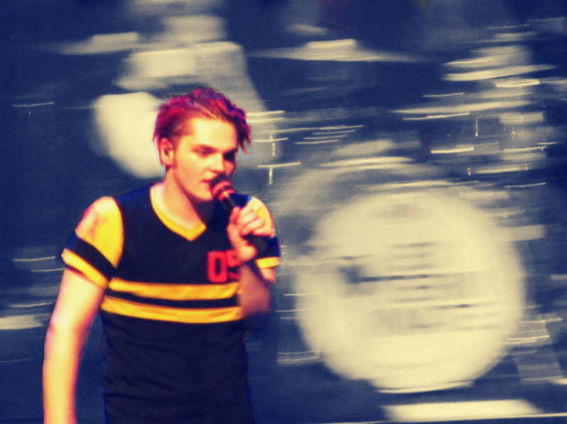 Gerard Way-2