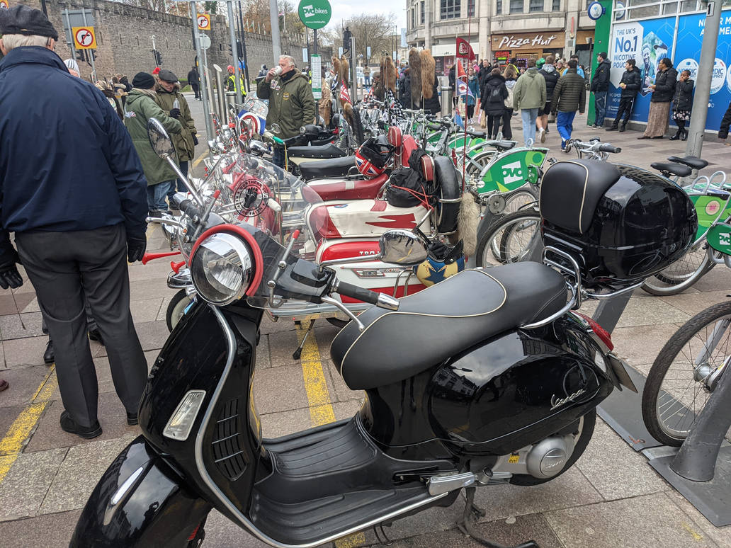 Cardiff bikes 20221203 123759725.mp by retroreloads on DeviantArt